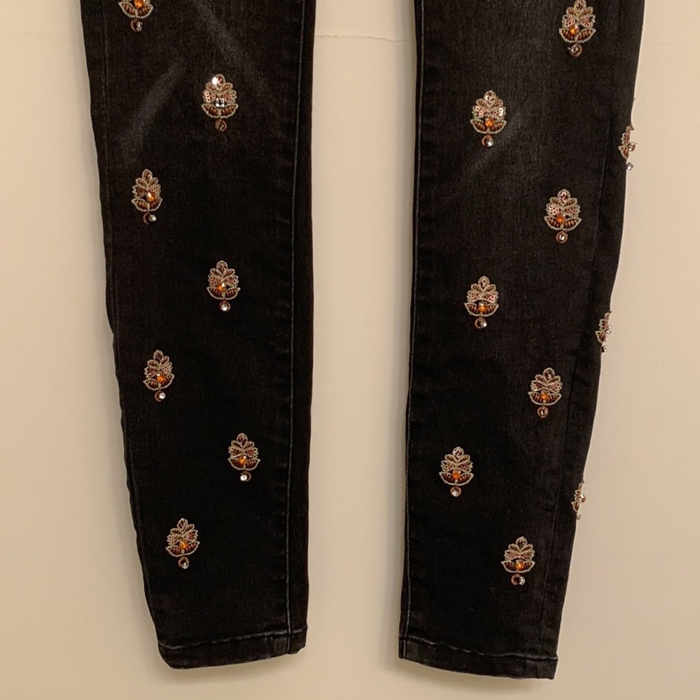 Anthropology Jeans Grey with embroidery and jewels Pilcro - Picture 9 of 15